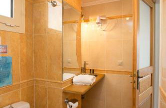 Salty Breeze - Photo 13