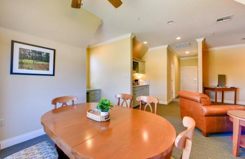 Springfield Studio Rental w/ Golf Course View! - Foto 13