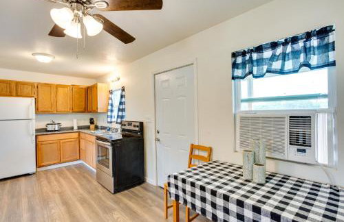 Thackerville Getaway with Porch - Near WinStar! - Foto 11