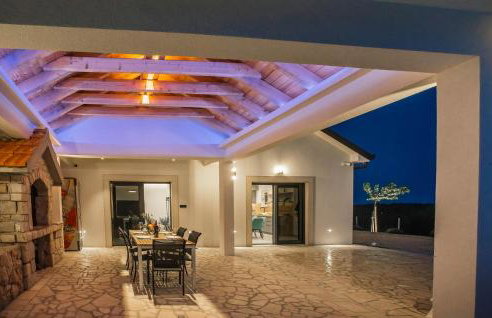 Amazing Home In Gornji Prolosac - Foto 2