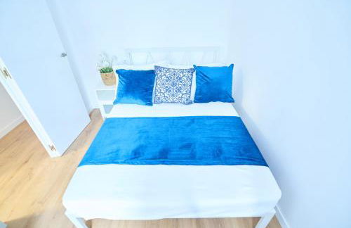 Beautiful NEW Apartment Near The Beach - Photo 14