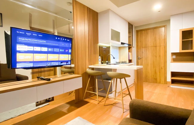Comfy and Modern Look 1BR LRT City Jatibening Apartment - Foto 16