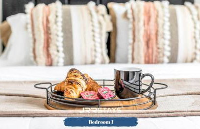 Dudley - Stylish 3 Bedroom Sleeps 6 Wi-Fi - JRR Stays - Foto 9