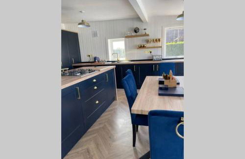 Castle View House - Photo 12