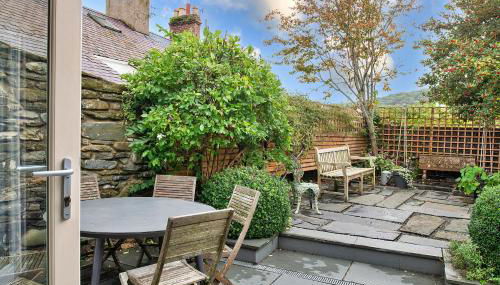 Finest Retreats - Hen Dafarn - Foto 2, Garden, Garden view