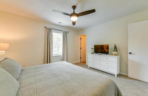 Pet-Friendly Mooresville Escape with Fenced Yard and Lake Access - Foto 25