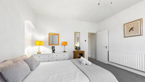 Lovely Split level 2 bedroom flat in NW London - Foto 2