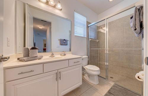 #350-Stunning Villa with Modern Decor, West Facing Pool Overlooking Private Conservation Land - Foto 34