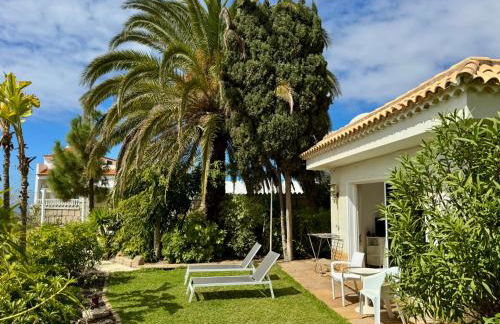 Villa Casa Lilo, en jardin grande,con una gran piscina, con pérgola y barbacoa - Foto 9