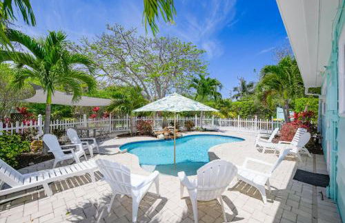 Beach Side Babe - Foto 37