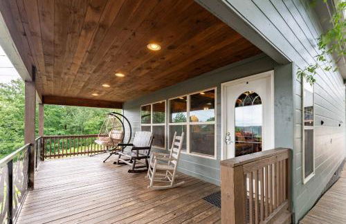 Big Time Hill Cabin with an indoor pool hot tub & great views - Foto 31