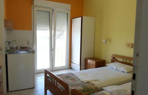 Elena Studios - Photo 5