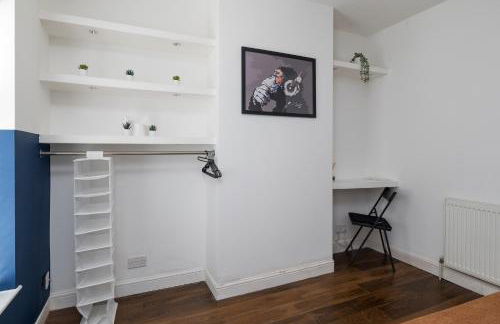 Charming & Spacious 2 BR Home - Photo 21