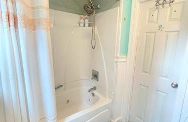 The Dormers Cape Cod Walk2Lake Large Group Pet Craigville Beach AC - Foto 29