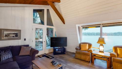 Delake House - Photo 3