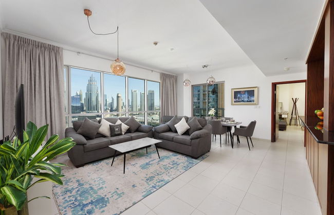 Maison Privee - Exclusive Apt w/ Direct Burj Khalifa Views - Photo 15