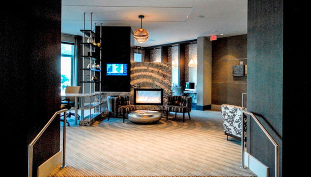 Coin salon dans le hall