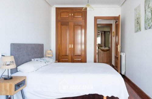 MyHouseSpain - Playa de poniente, con vistas al mar y parking gratuito - Foto 11