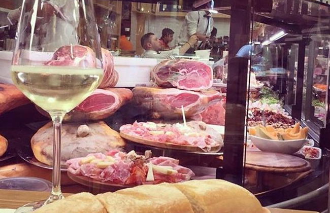 Bologna Food & Wine tour with a local Chef - Foto 1