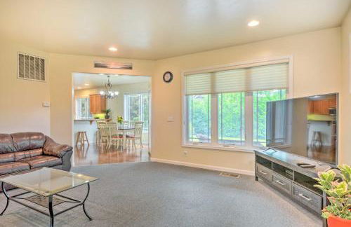 Charming Medford Getaway about 4 Miles to Downtown! - Foto 7