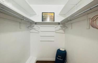 5 STAR House - Chic Mid-Century Modern Luxury Home - Foto 30