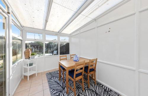 Cosy Modern Two Bed Terrace - Foto 13