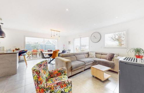 2 Bedroom Amazing Home In Landévant - Foto 2