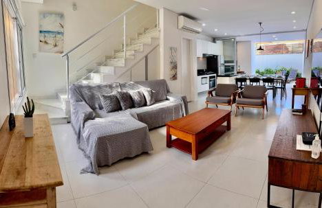 Casa charmosa condomínio piscina Praia de Juquehy, São Sebastião - Foto 2