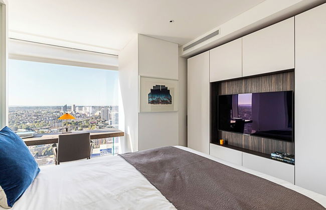 Luxurious 3-bed Sky-high Battersea Gem - Foto 3