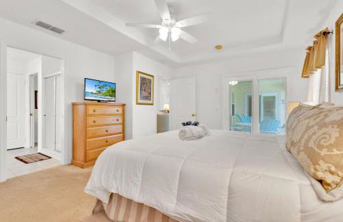 Home with Private Pool, Game Room & Big Backyard! - Foto 5