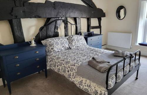 The Hideaway - Photo 1