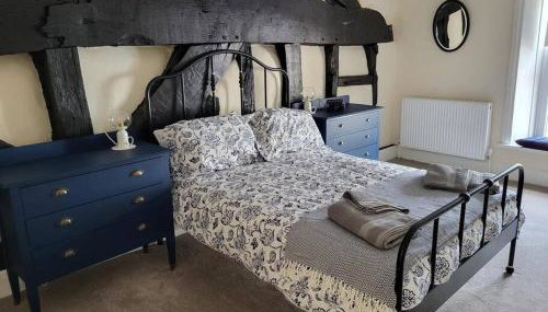 The Hideaway - Photo 1