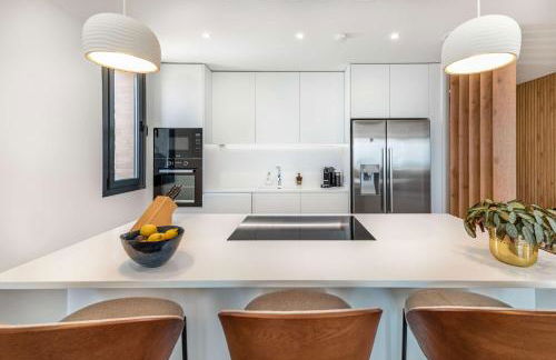 Casa Sol Luxury Rooftop Penthouse Gym Spa Pools - Photo 24