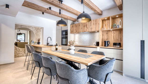 Kitchen / Dining Room