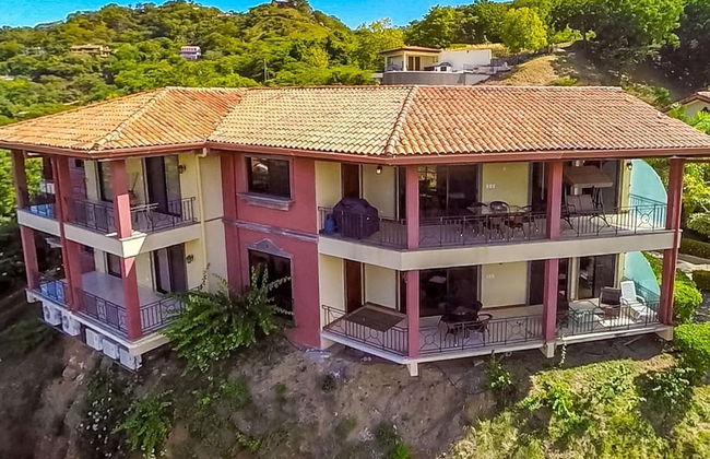 Big Hillside Villa in Potrero With Pool and Panoramic Ocean Views - Photo 40