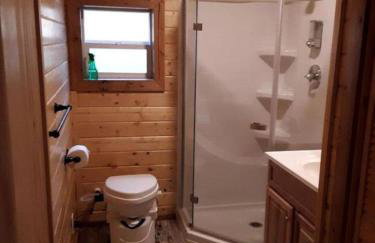 Cute Off-Grid Glamping Cabin Rental in Idaho for Relaxing Nature Getaways - Foto 8