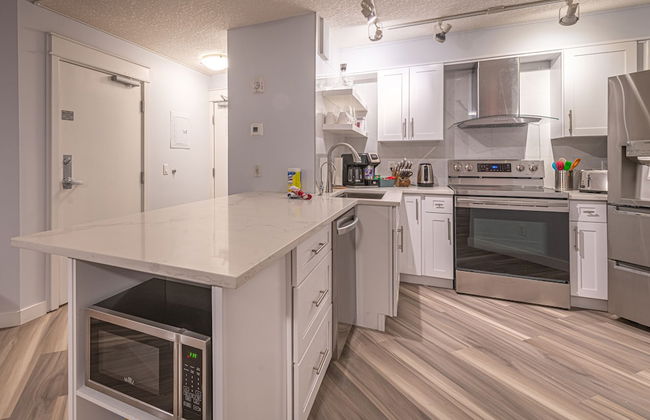 One Bedroom Suite with BBQ & huge Patio - Foto 4