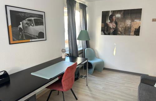 Miracle House 160qm Terrasse, Parkplatz & Internet 100mBit -SELF CHECK IN- - Foto 2