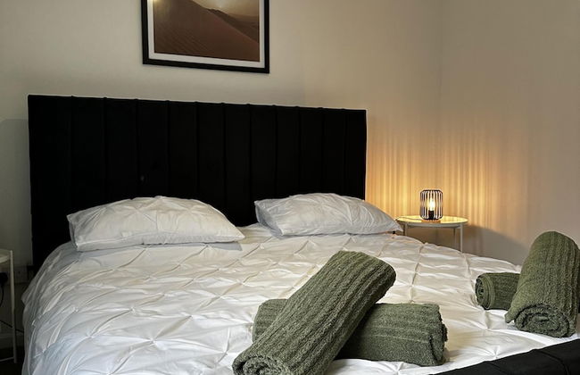 Entire Apartment Super King Bed Close To Town - Foto 1