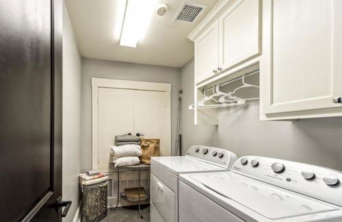 FIXER UPPER’s Original BARNDOMINIUM!! Sits on Private 16 wooded acres & lake - Foto 21