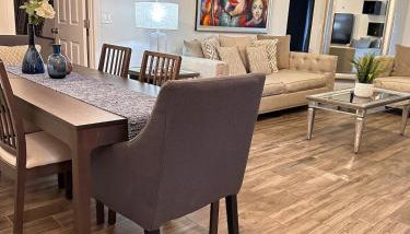 Beautiful 5BR home near Disney with private pool, large yard & BBQ - Foto 4