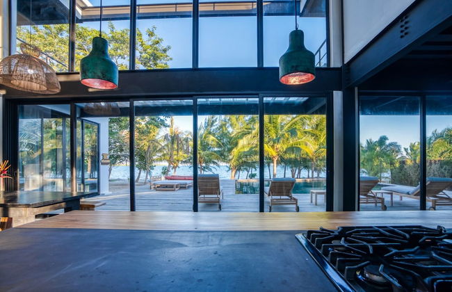 Balam Beach Villa - Modern 4bed Oceanfront w Pool - Foto 9