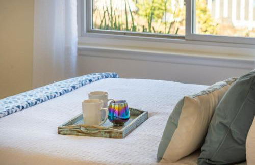 Stunning 4 Bedroom 1 Level- Pool, Spa, Grass Yard, Fire Pit, Garage, BBQ - Foto 32