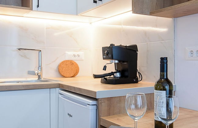 Santorini Villatzio Suites - Photo 22