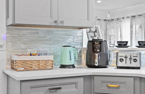 Steps to Sand! - Wellness Escape - Coastal Retreat - Foto 2