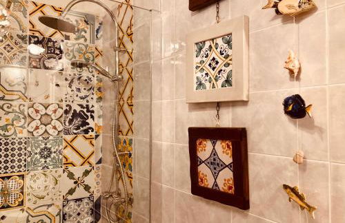 The Flowers' House - Photo 22