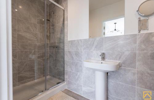 Outstanding 5 Bedroom Townhouse, Canal Views By Valore Property Services - Foto 72