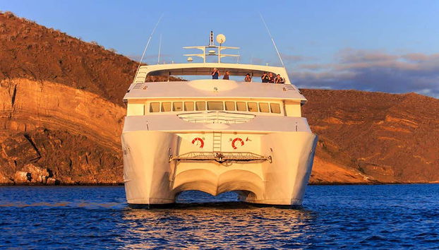 Galapagos Islands 5-day Luxury Cruise - Foto 2