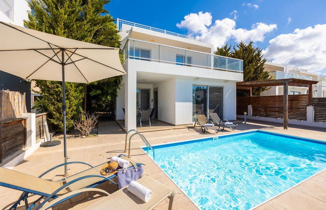 Villa Coral Bay 4 in Peyia - Foto 1