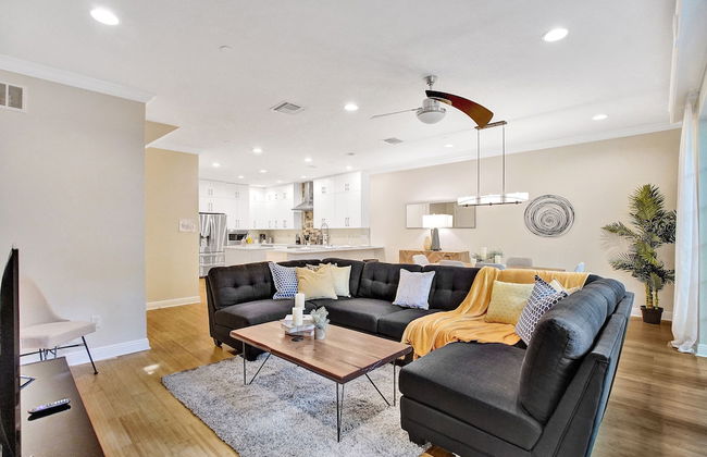 Fabulous 4BR home close to beach - Foto 35